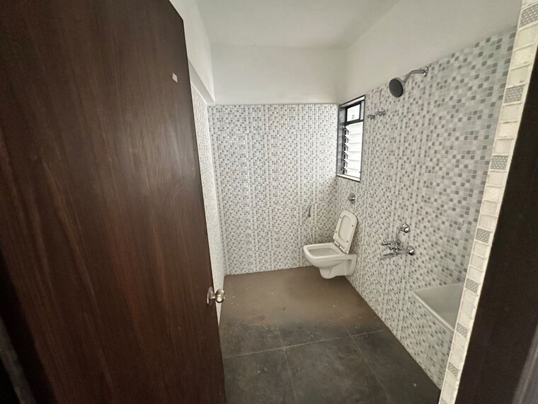 Bathroom, unity-venus-heights 1 Bedroom 528 Sq.Ft. Apartment In Chembur Mumbai 10771937