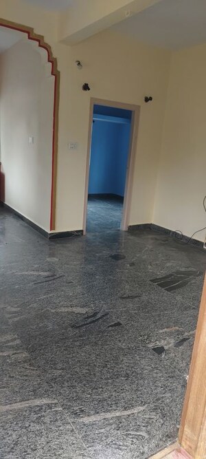 1 BHK Builder Floor For Rent in Mayur Nagar