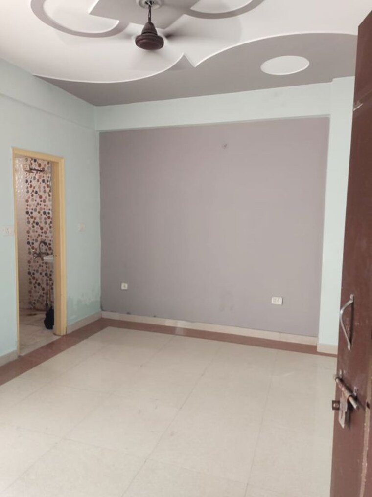 Room, rishi nagar 4 Bedroom 145 Sq.Yd. Villa In Rishi Nagar Meerut 10771938