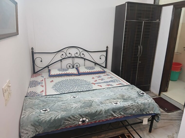 Bedroom, greater kailash i 3 Bedroom 1800 Sq.Ft. Builder Floor In Greater Kailash I Delhi 10771975