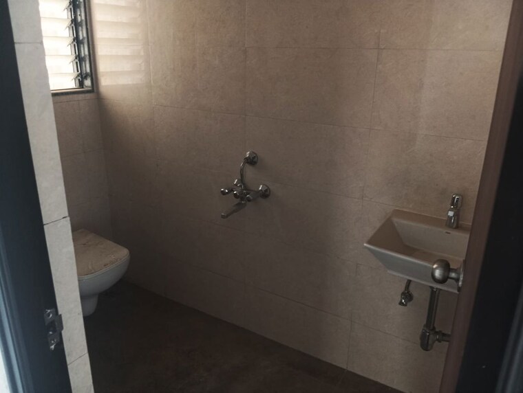 Bathroom, unity-venus-heights 1 Bedroom 528 Sq.Ft. Apartment In Chembur Mumbai 10771988