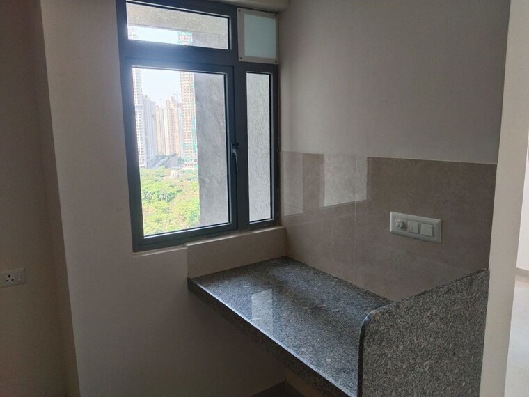 Room, lodha-crown-quality-homes 1 Bedroom 317 Sq.Ft. Apartment In Majiwada Thane 10771989