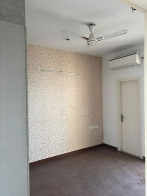 Room in 3 BHK Apartment at Mapsko Mount Ville, Sector 79 – for Rent