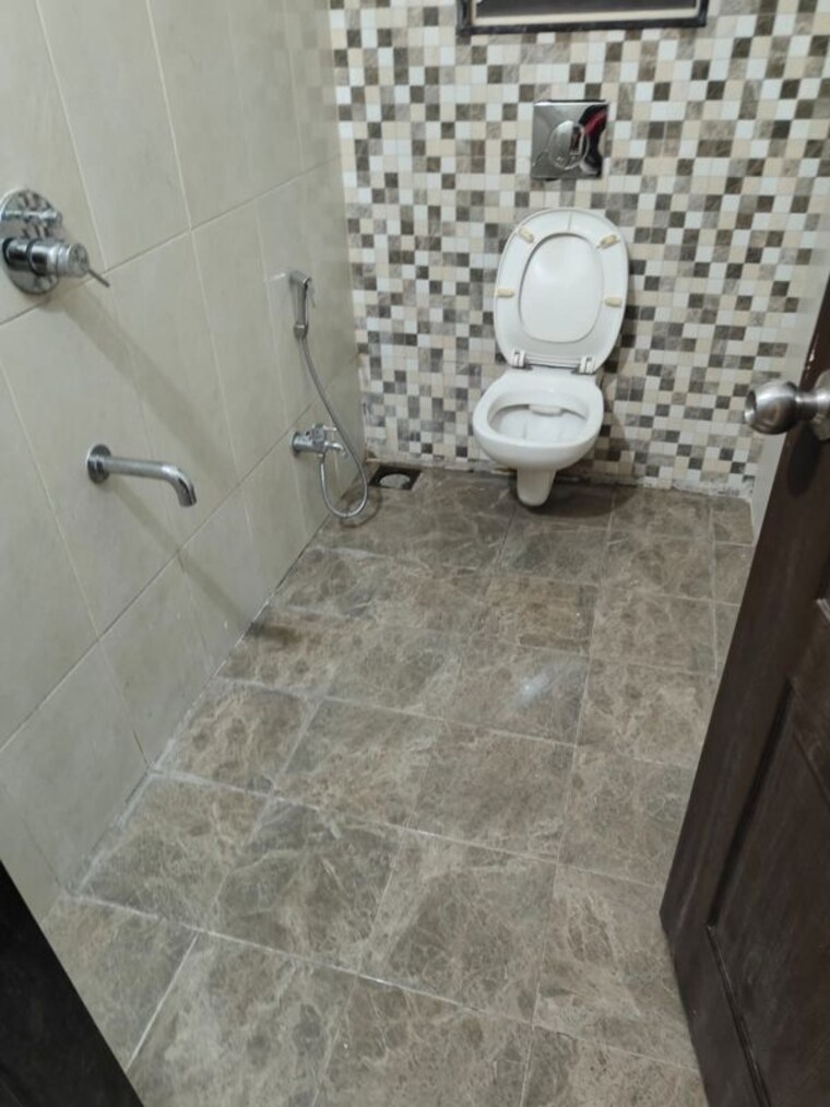 Bathroom, prithvi-pinewood 2 Bedroom 1100 Sq.Ft. Apartment In Baner Pune 10772019