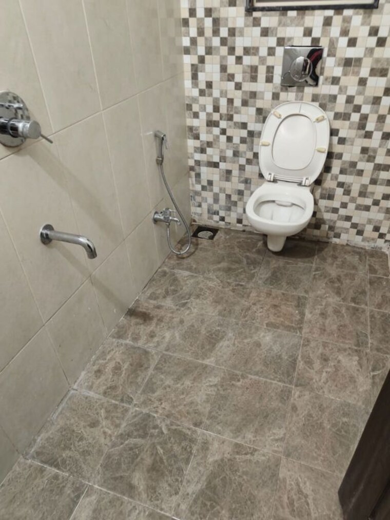 Bathroom, prithvi-pinewood 2 Bedroom 1100 Sq.Ft. Apartment In Baner Pune 10772019