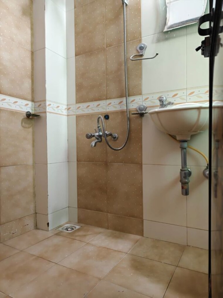 Bathroom, arihant-soni-sarovar-apartment 2 Bedroom 1100 Sq.Ft. Apartment In Borivali West Mumbai 10772049