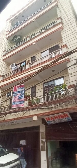  Builder Floor For Sale in Palam