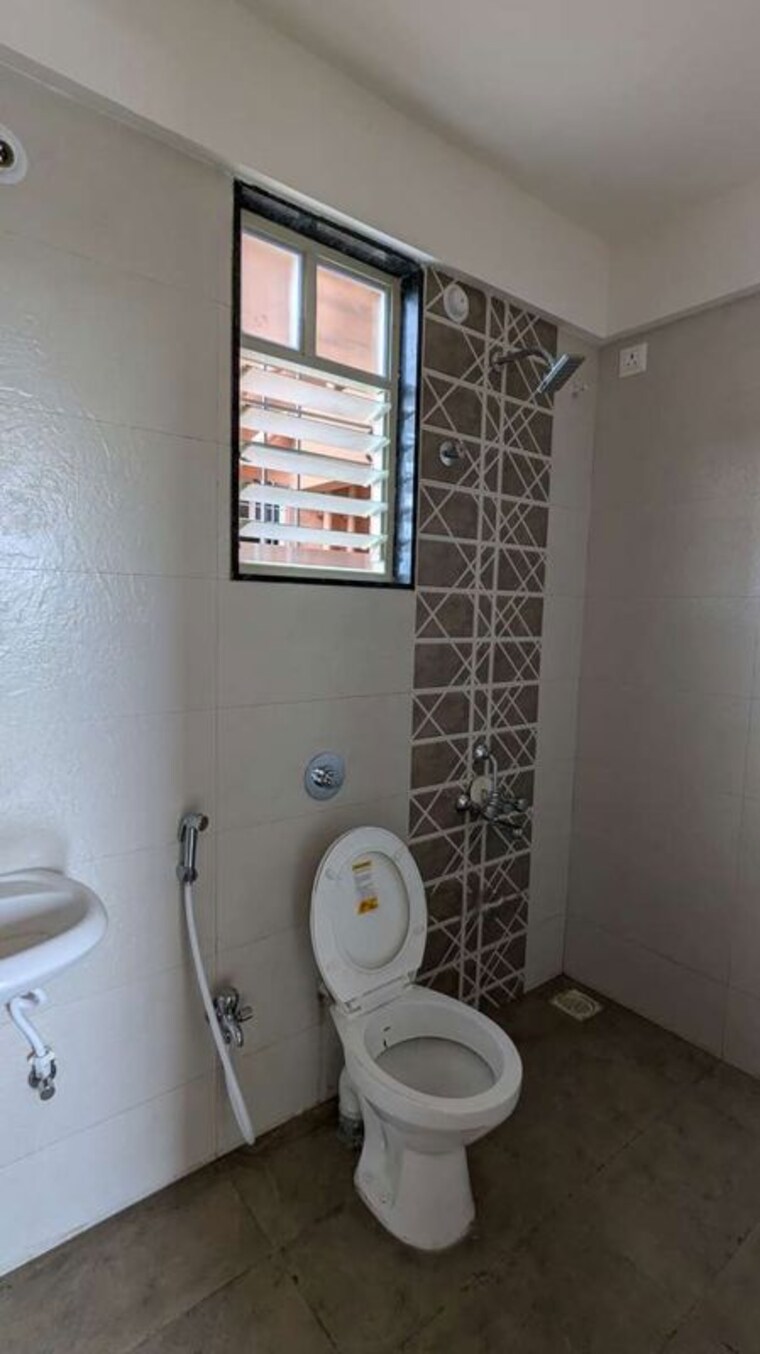 Bathroom, vision-rhythm 2 Bedroom 673 Sq.Ft. Apartment In Dudulgaon Pune 10772131