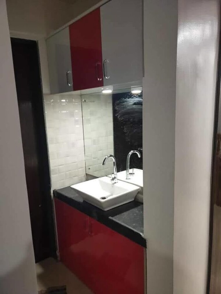 Bathroom, yashganga-residency 1 Bedroom 670 Sq.Ft. Apartment In Narhe Pune 10732545