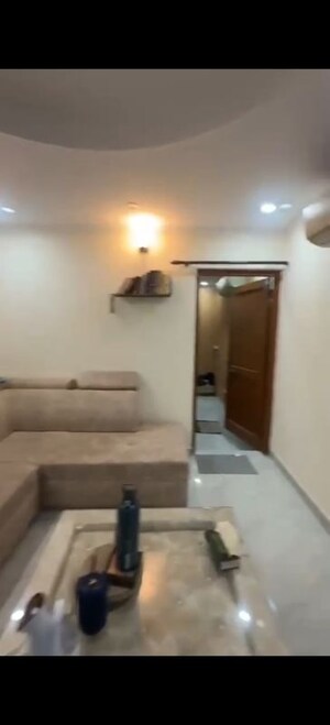 Team Area in 1 BHK Builder Floor at Kailash Hills – for Rent