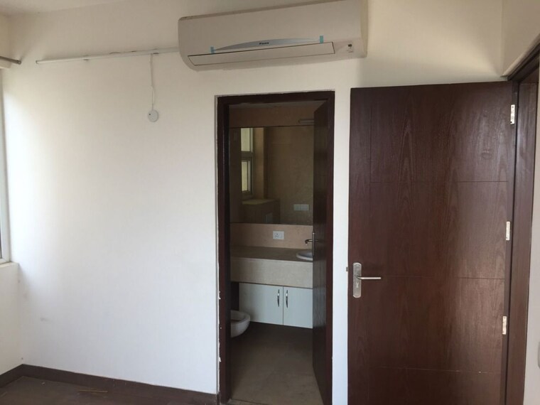 Room, dlf-the-crest 3 Bedroom 2662 Sq.Ft. Apartment In Sector 54 Gurgaon 10772364