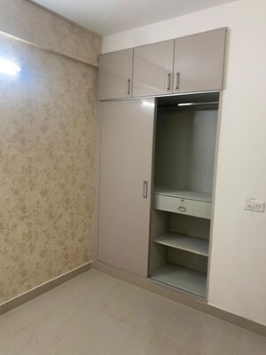 Furnished Amenities in 2 BHK Apartment at Suncity Avenue 76, Sector 76 – for Rent