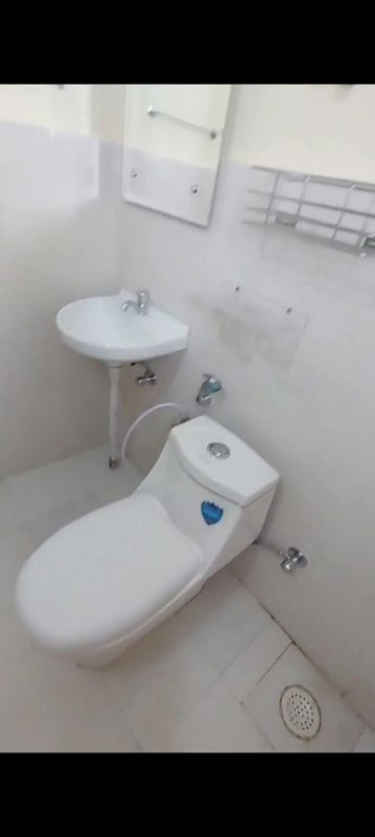 Bathroom, pyramid-pride 2 Bedroom 678 Sq.Ft. Apartment In Sector 76 Gurgaon 10772509