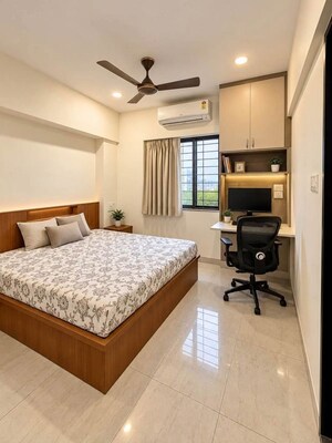 Bedroom in 3 BHK Apartment at Union Park Khar West, Khar West – for Rent