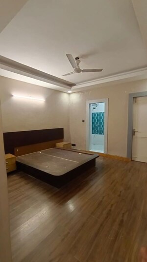 Bedroom in 3 BHK Builder Floor at Palam Vihar – for Rent