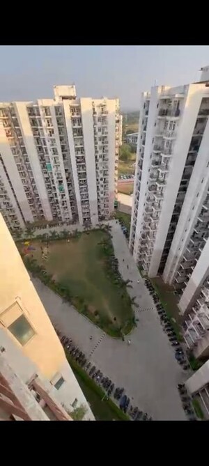 Master Plan in 2 BHK Apartment at Suncity Avenue 76, Sector 76 – for Rent