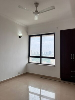 3 BHK Apartment For Rent in Unitech Fresco, Sector 50