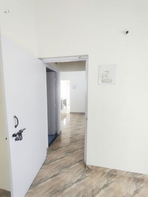 Bedroom in 1 BHK Apartment at Chandan Nagar – for Rent