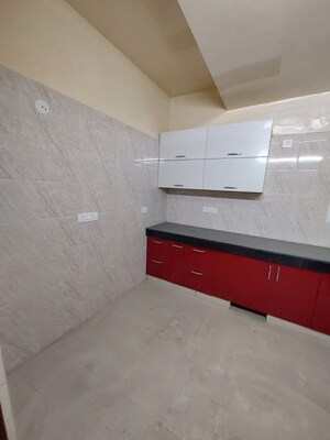 Furnished Amenities in 4 BHK Builder Floor at Malviya Nagar – for Sale
