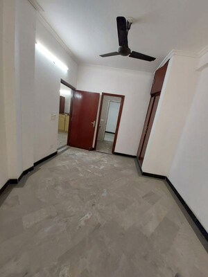 Room in 4 BHK Builder Floor at Malviya Nagar – for Sale