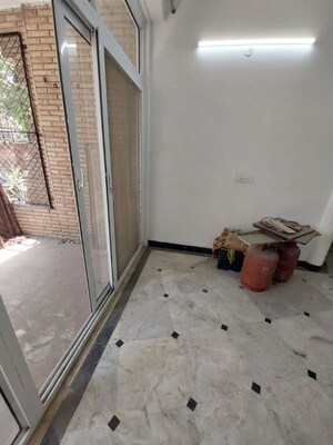 Room in 4 BHK Builder Floor at Malviya Nagar – for Sale
