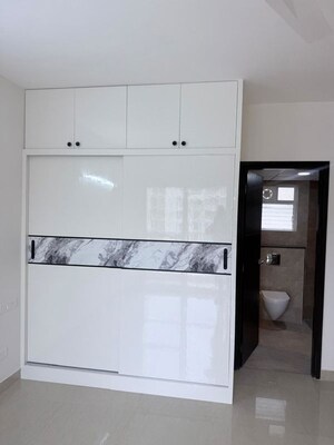 Furnished Amenities in 3 BHK Apartment at DNR Arista, Bellandur – for Rent