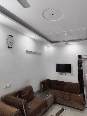Living Room in 6 BHK Independent House at Pitampura – for Sale