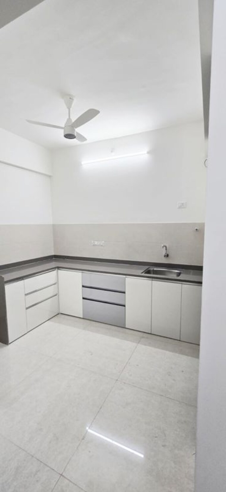 Kitchen, rohan-karan-evana 2 Bedroom 750 Sq.Ft. Builder Floor In Wadgaon Sheri Pune 10772879