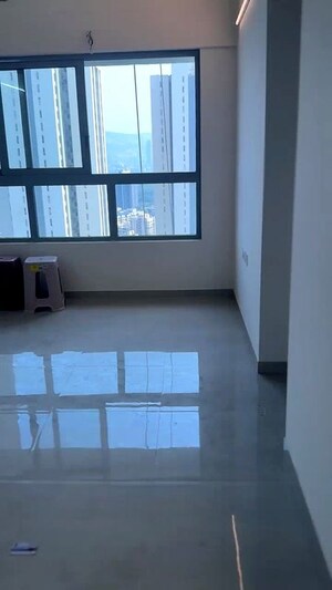 Room in 2 BHK Apartment at Piramal Vaikunth, Balkum Pada – for Rent