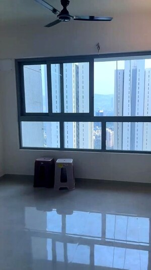 Room in 2 BHK Apartment at Piramal Vaikunth, Balkum Pada – for Rent