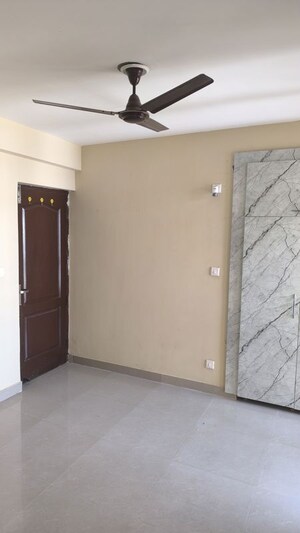 Room in 3 BHK Apartment at Terra Heritage, Alwar Bypass Road – for Sale