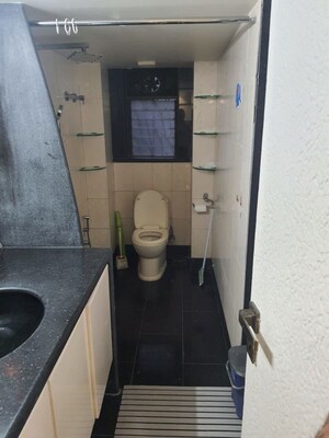 Team Area in 2.5 BHK Apartment at Joanna Apartment, Bandra West – for Rent