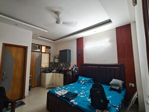 1 RK Builder Floor For Rent in South City 1