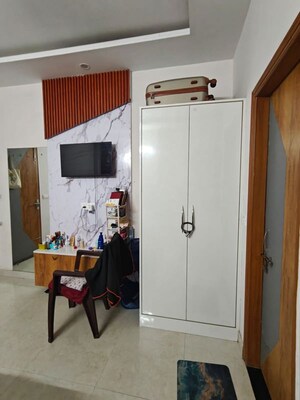 Team Area in 1 RK Builder Floor at South City 1 – for Rent