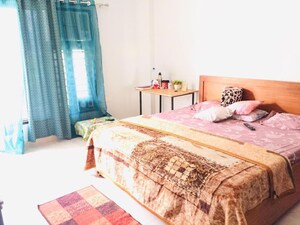1 RK Builder Floor For Rent in Sector 55
