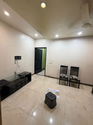 Team Area in 2 BHK Builder Floor at Malviya Nagar – for Rent