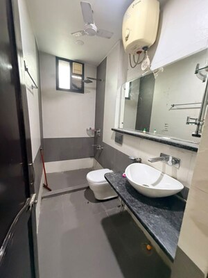Team Area in 2 BHK Builder Floor at Malviya Nagar – for Rent