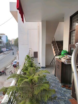 Balcony in 3 BHK Independent House at New Colony – for Rent