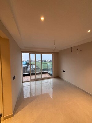 Room in 4 BHK Apartment at The Ananta Aspire, Utrathiya – for Sale