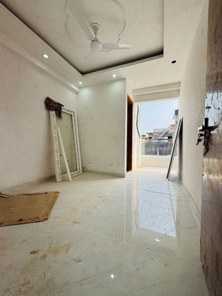 Room, chattarpur 3 Bedroom 1200 Sq.Ft. Apartment In Chattarpur Delhi 10773191