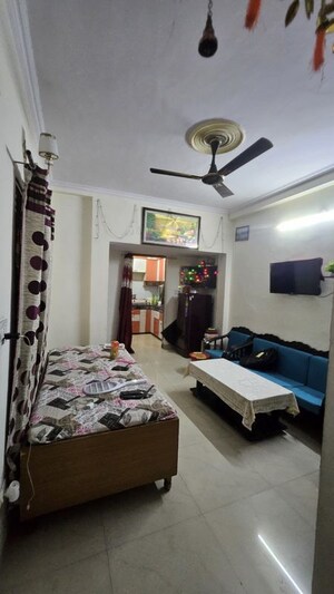 Furnished Amenities in 2 BHK Apartment at Dilshad Colony – for Sale
