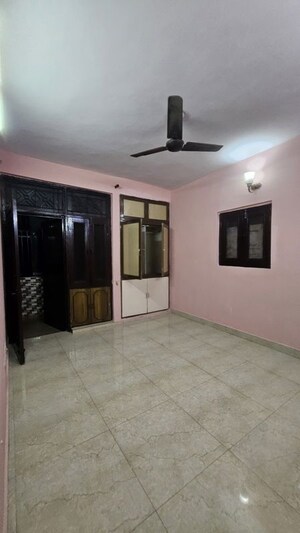 Bedroom in 3 BHK Builder Floor at Dilshad Colony – for Rent