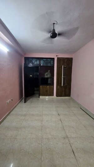 Master Bedroom in 3 BHK Builder Floor at Dilshad Colony – for Rent