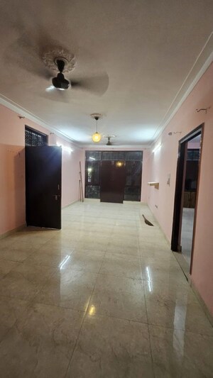 3 BHK Builder Floor For Rent in Dilshad Colony