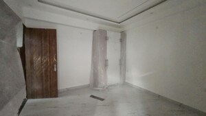 Bedroom in 3 BHK Builder Floor at Dilshad Colony – for Sale