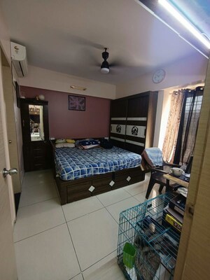 Bedroom in 2 BHK Apartment at Kumar Padmalaya, Aundh – for Rent