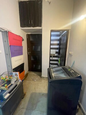Team Area in 3 BHK Builder Floor at Vikas Puri – for Rent