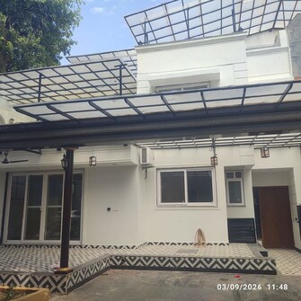 5 BHK +Villa For Sale in Unitech Nirvana Country Aspen Greens in Sector 50, Gurgaon