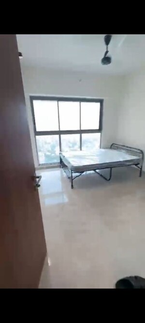 Bathroom in 2.5 BHK Apartment at Sheth Auris Bliss, Malad West – for Rent