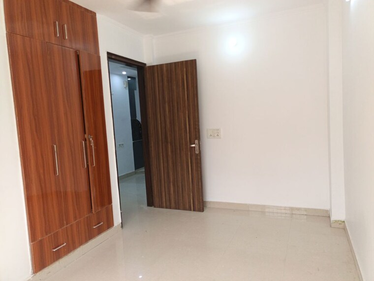 Room, sector 19 dwarka 2 Bedroom 75 Sq.Yd. Builder Floor In Sector 19 Dwarka Delhi 10773488